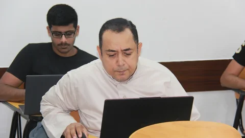 طلبة الذِّكر الحكيم يقدِّمون الامتحان الوزاري في أحكام التجويد