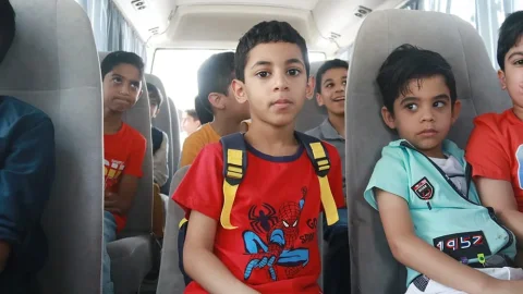 طلبة الدَّورة الصَّيفيَّة يمرحون بوااو آيلاند